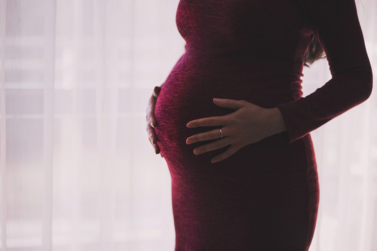 high-risk-pregnancy-causes-care-expectations